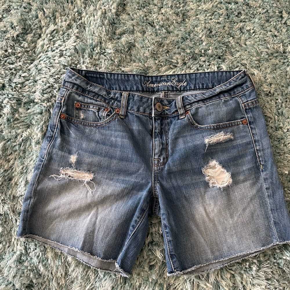 American Eagle jean shorts size 4  (0182)
